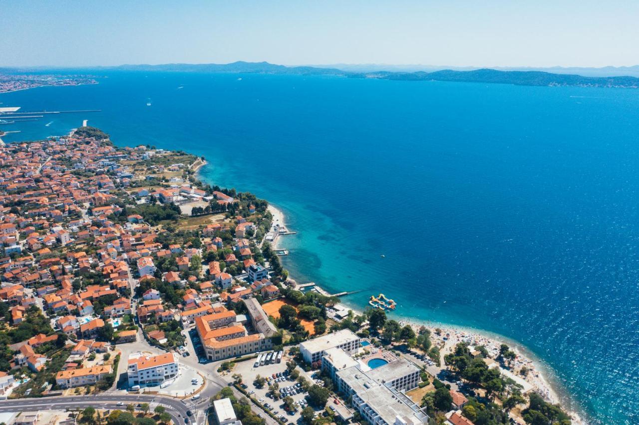 Apartment Rixos Zadar Private Parking Garage Exterior photo
