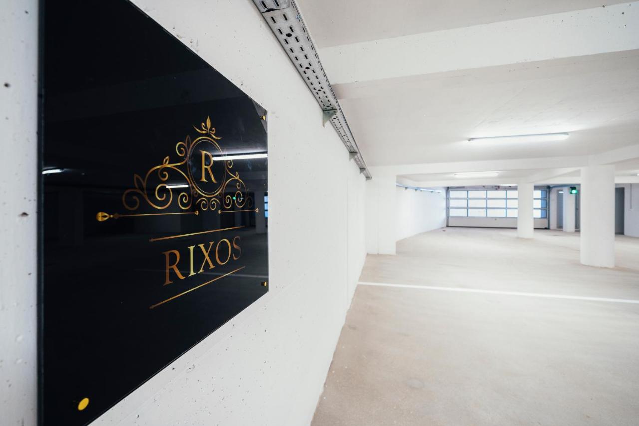 Apartment Rixos Zadar Private Parking Garage Exterior photo